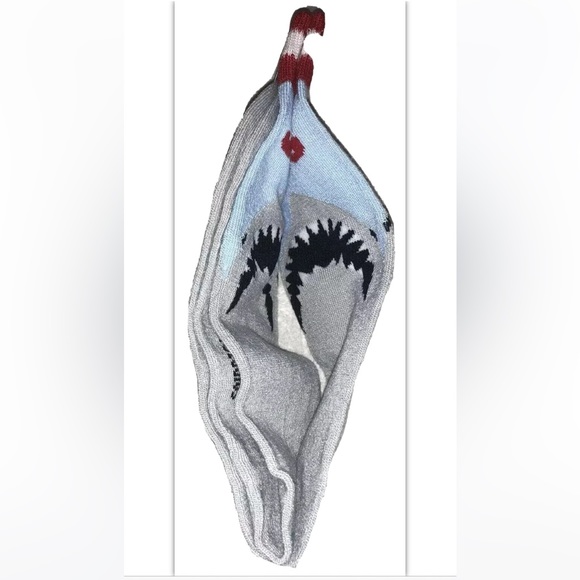 Jaws Crew Socks 1 Pair Men 6.5-12 Gray Blue Red Icon Spielberg Horror Film Shark - Picture 5 of 9